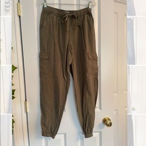 Knox Rose army green joggers